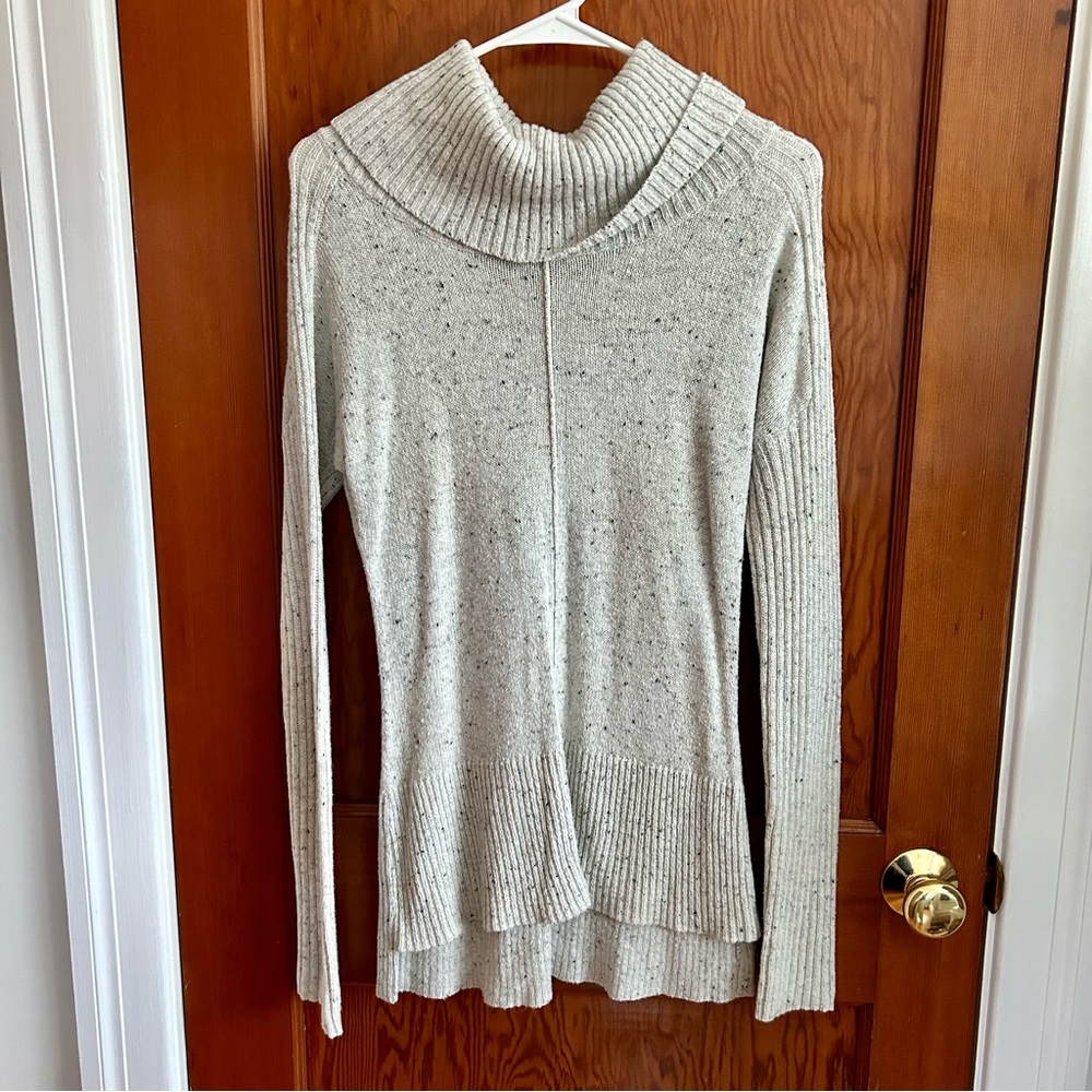 RD Style | Turtleneck Sweater